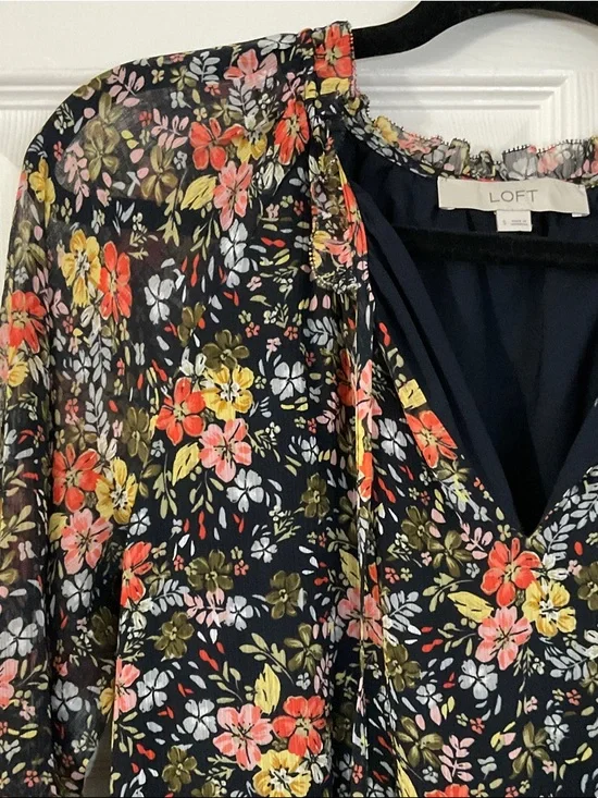 LOFT Black Floral Long-Sleeve Dress - Picture 3 of 5